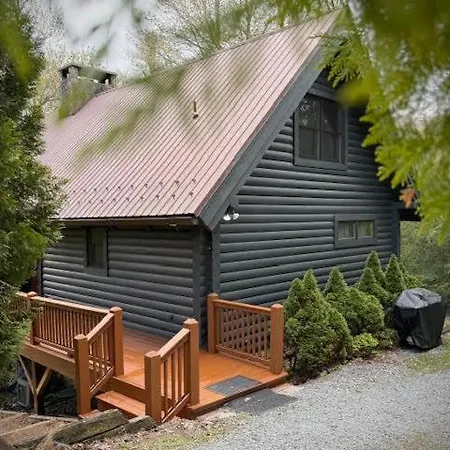 Highlander Hideaway Villa